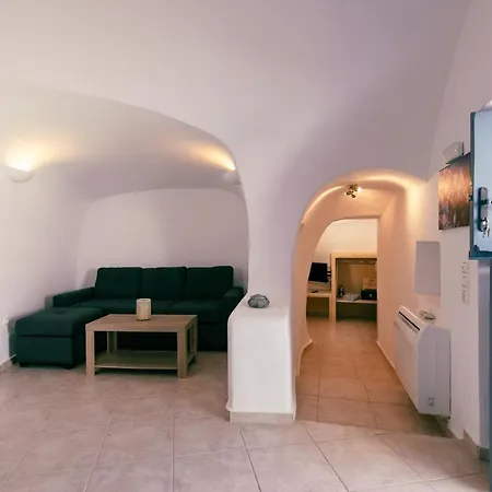 Gemini Cave Villa